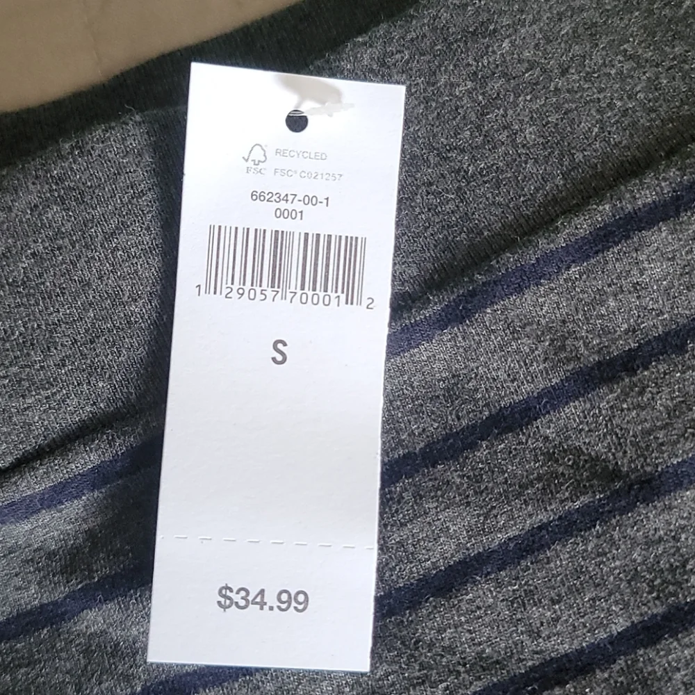 New w/tags Banana Rep. Knee Length Skirt Size S